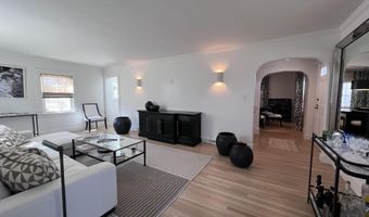 66 Howard St, Bangor, ME 04401