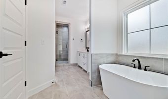 10 McGinnis Ln, Bella Vista, AR 72715