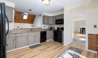 5 Pondside Pl, Cheshire, CT 06410