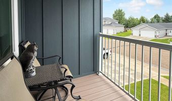 3906 Lone Peak Dr, Bismarck, ND 58503