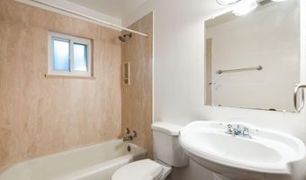 215 Madison St NE, Albuquerque, NM 87108