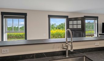 32 Rapha Pl, Augusta, ME 04330