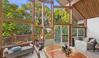 105 E Kuiaha Rd, Haiku, HI 96708