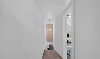 48 6th St, Bangor, ME 04401