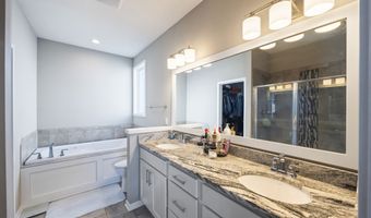 1411 S 7th St, Adel, IA 50003