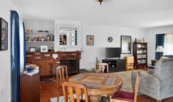 20 Bayview Ln, Amityville, NY 11701