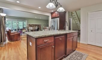 41 Wellesley Dr, Bedford, NH 03110