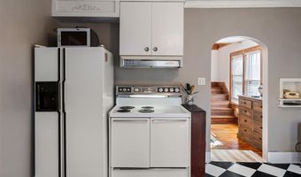 301 E McKinley Ave, Apache, OK 73006