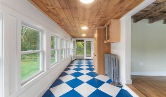 201 Plainfield Pike, Foster, RI 02825