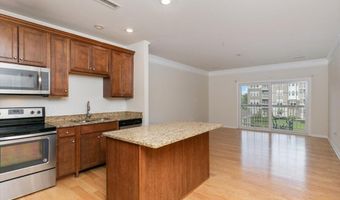 1 Francis Dr 211, Andover, MA 01810