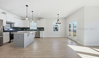 1164 Salem Bay Dr, Beaufort, SC 29902