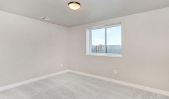 789 Clover Hill Dr, North Liberty, IA 52317