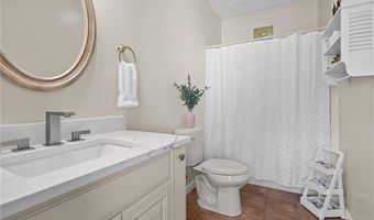 386 Tourtellot Hill Rd, Glocester, RI 02814