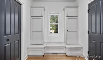 4936 W Village Trl SE, Ada, MI 49301