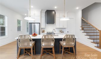 1010 E 19th St, Charlotte, NC 28205