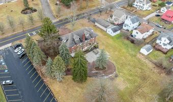 203 Glamorgan St, Alliance, OH 44601