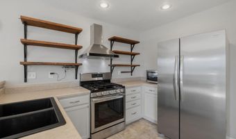 5113 NE Ledgestone Ct, Ankeny, IA 50021