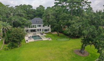 24 Widewater Rd, Hilton Head Island, SC 29926