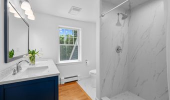 91 Allyn Ln, Barnstable, MA 02630
