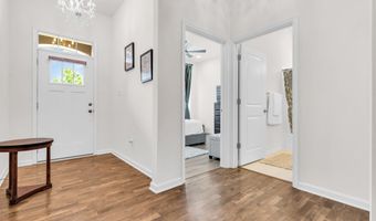 3 Raccoon Ln, Barnegat, NJ 08005
