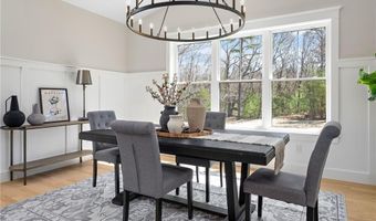 450 Carrs Pond Rd, East Greenwich, RI 02818