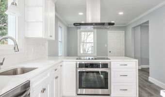 7009 ADELPHI Rd, Hyattsville, MD 20782