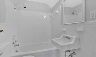 311 S MAIN, Adairsville, GA 30103