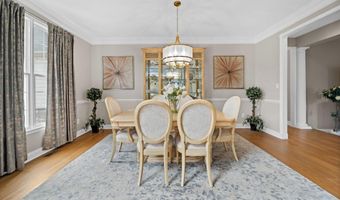 33 WATERTON Dr, Bear, DE 19701