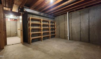 2630 Henry St, Bismarck, ND 58503