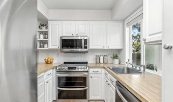 12015 SW SUSSEX St, Beaverton, OR 97008