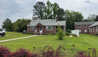 422 E Savannah St, Calhoun Falls, SC 29628