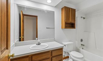 41924 N Tammi Ter, Antioch, IL 60002