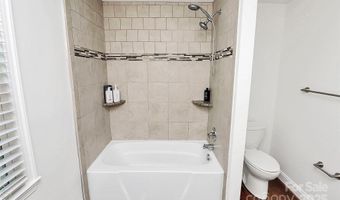 1515 Winston Dr, Charlotte, NC 28205