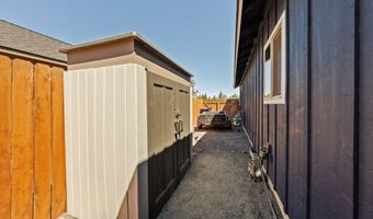 21227 Thornhill Ln, Bend, OR 97701