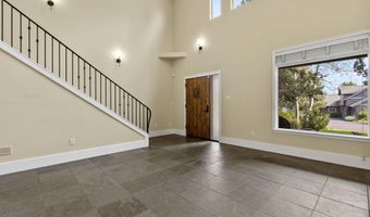 3025 NW Fairway Heights Dr, Bend, OR 97703