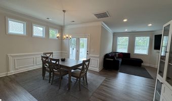 1984 Crumhorn Ave, Boiling Springs, SC 29316