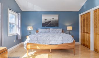 3 Wayman Ln, Bar Harbor, ME 04609