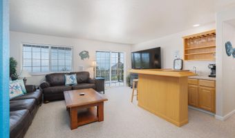 461 S Home Ct, Rockaway Beach, OR 97136