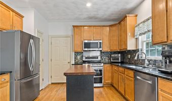 7 Mountain Laurel Dr, Coventry, RI 02816