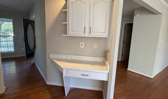 20453 CHARTER OAK Dr, Ashburn, VA 20147