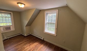 37 Liberty St, Clinton, CT 06413