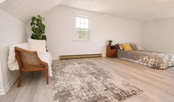 451 27th St, Allegan, MI 49010
