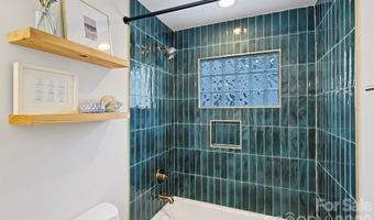 1914 Windham Pl, Charlotte, NC 28205
