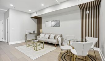 611 KENNEDY St NW #402, Washington, DC 20011