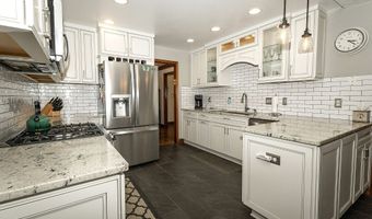6767 Romeo Dr, Avon, IN 46123