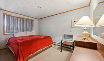 101 N Park Ave, Broadus, MT 59317