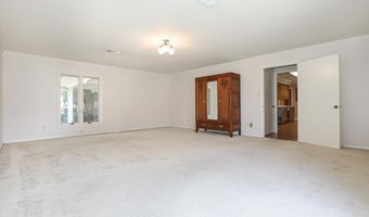 521 W CROSS St, Benton, AR 72015