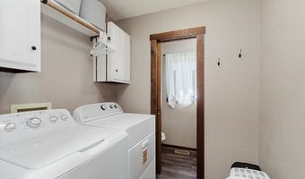 8414 Gallant Fox Dr, Indianapolis, IN 46217