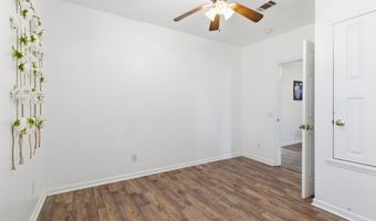 520 Bookter St, Bay St. Louis, MS 39520