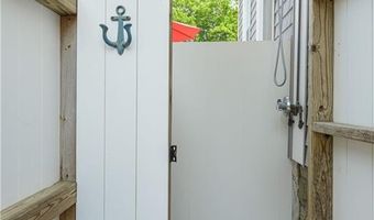 7 Prospect Ave, Narragansett, RI 02882